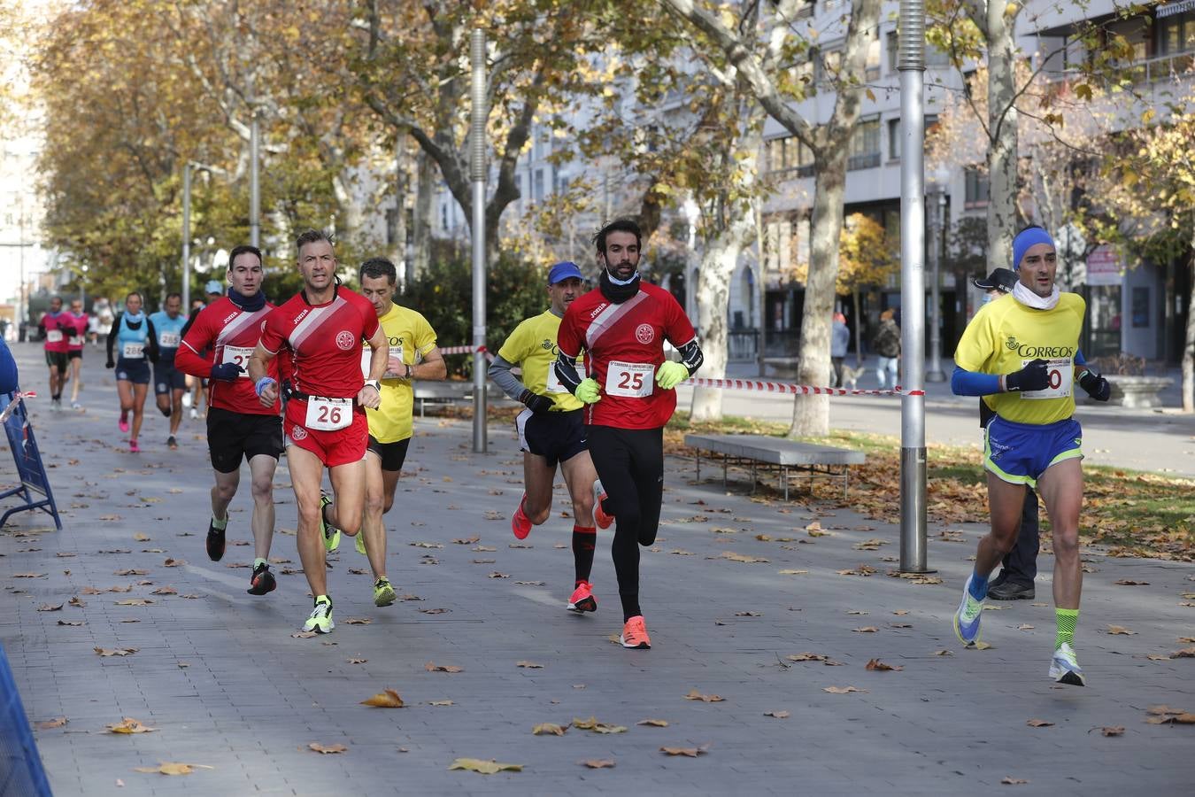 Fotos: V Carrera de Empresas de El Norte de Castilla (3/8)