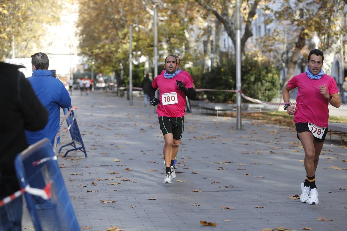 Fotos: V Carrera de Empresas de El Norte de Castilla (3/8)