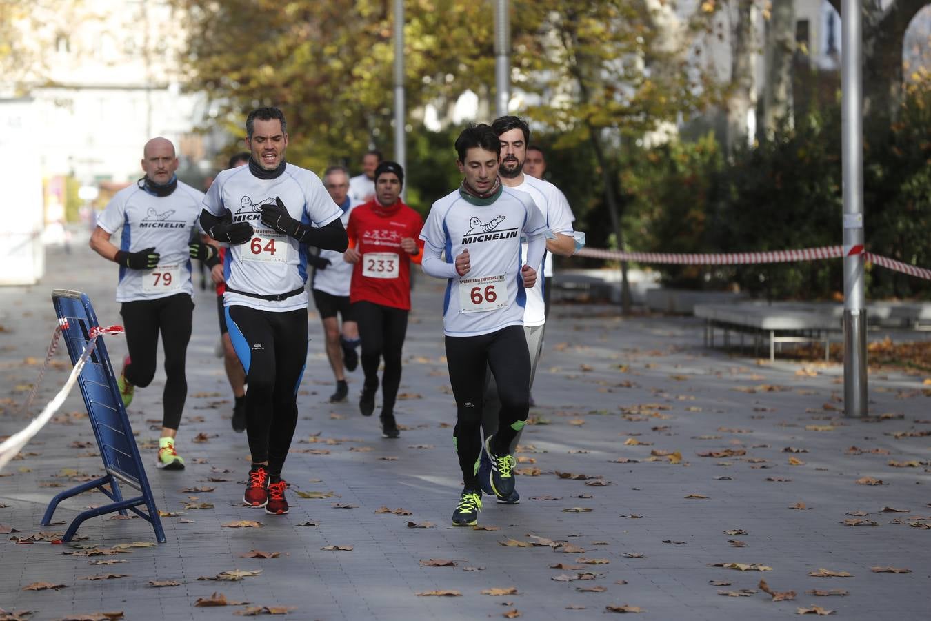 Fotos: V Carrera de Empresas de El Norte de Castilla (3/8)