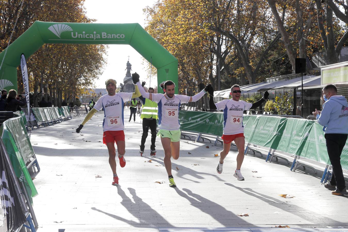 Fotos: V Carrera de Empresas de El Norte de Castilla (3/8)