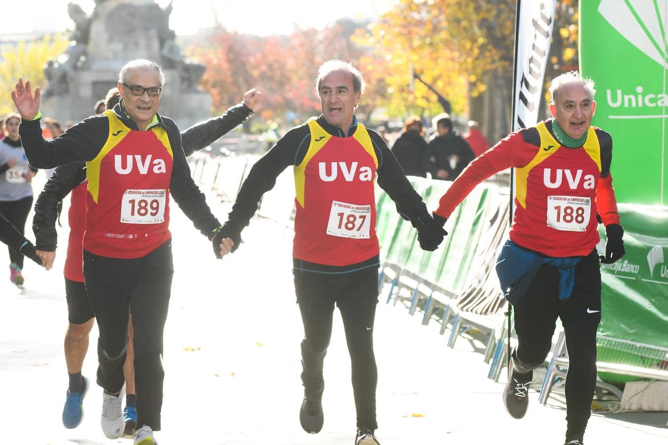 Fotos: V Carrera de Empresas de El Norte de Castilla (8/8)