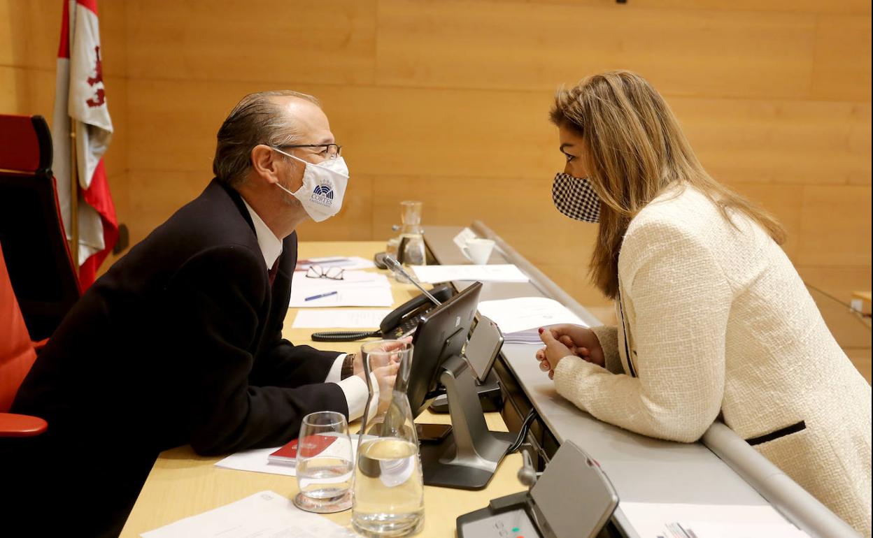 La Mesa de las Cortes rechaza que Mañueco dé explicaciones sobre la trama eólica