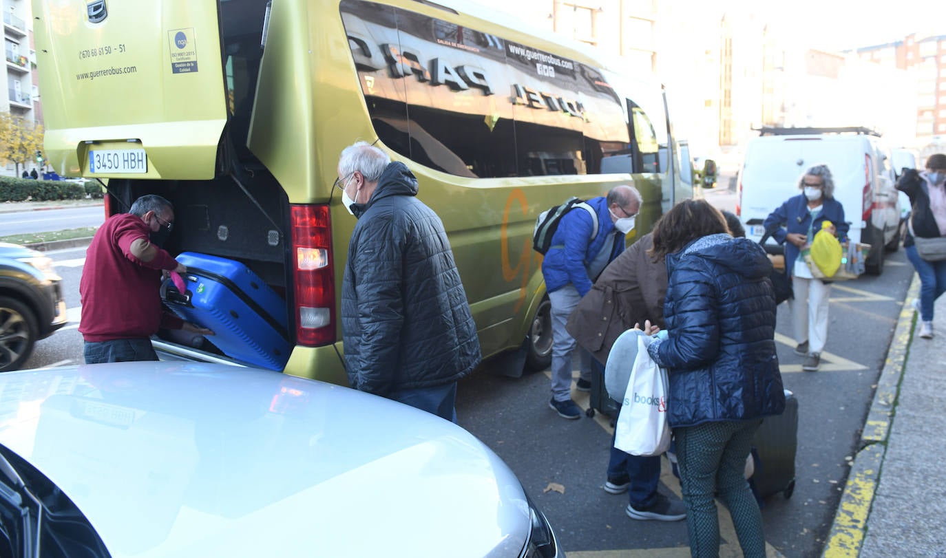 Fotos: Los turistas vallisoletanos, atrapados en Sudáfrica llegan a Valladolid