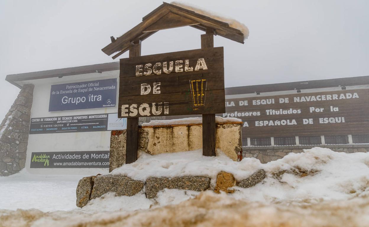 Instalaciones de la estación de esquí Puerto de Navacerrada, este miércoles. 