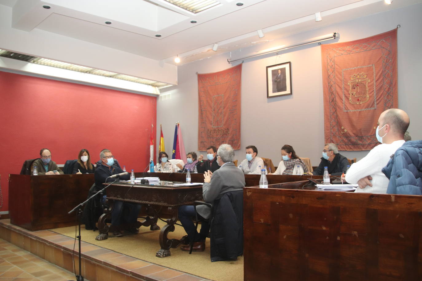 Pleno de Cuéllar en el que se aprobaron los presupuestos municipales para 2022.