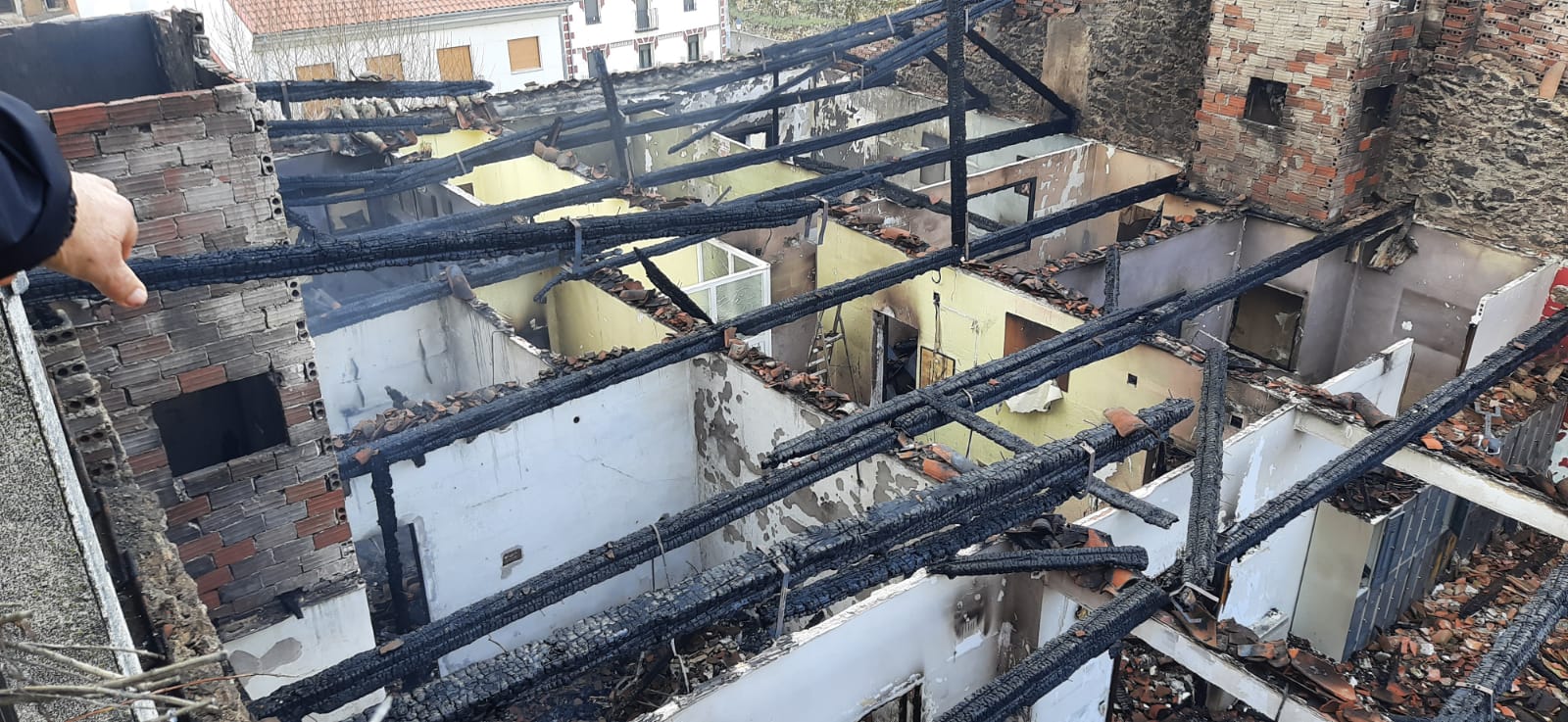 Así ha quedado la Escuela de Música de El Barco de Ávila tras el incendio. 