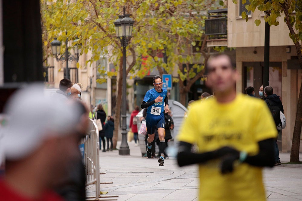 Dani Sanz y Verónica Sánchez ganan la III Carrera Popular Corre con tu Médico en Salamanca