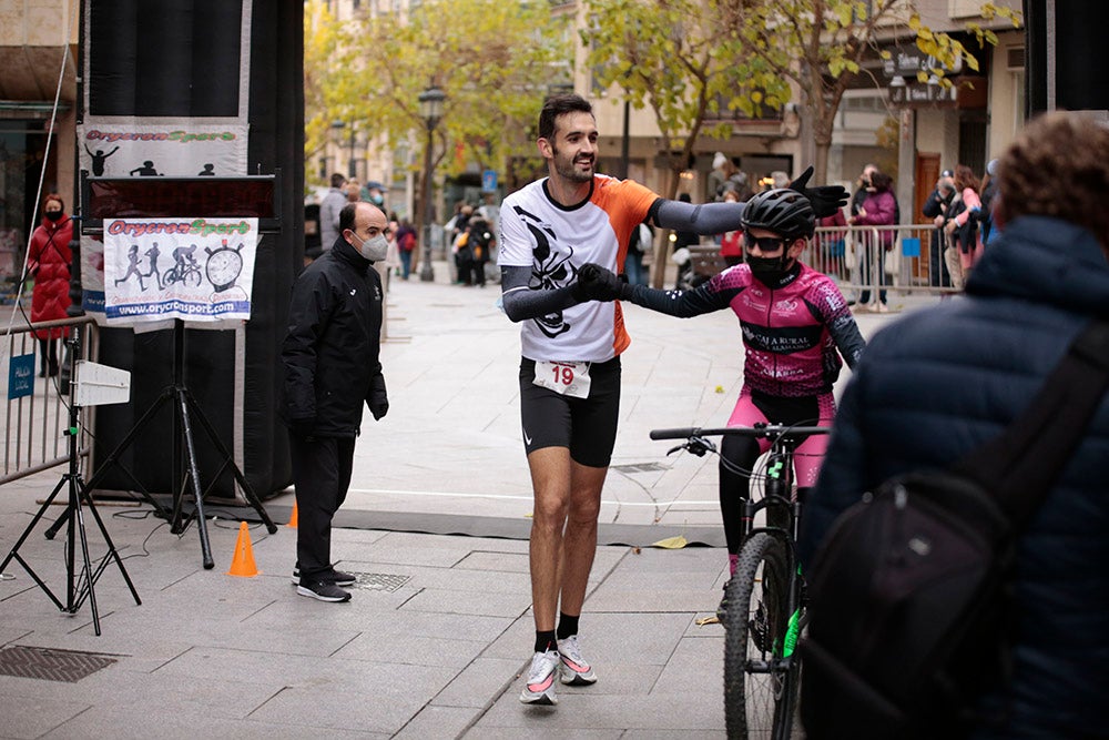 Dani Sanz y Verónica Sánchez ganan la III Carrera Popular Corre con tu Médico en Salamanca
