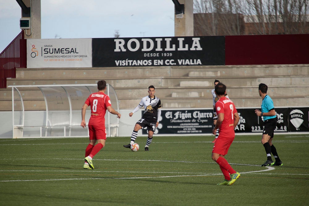 Unionistas sigue abonado a los empates ligueros tras un combate nulo ante la UD Sanse (0-0)