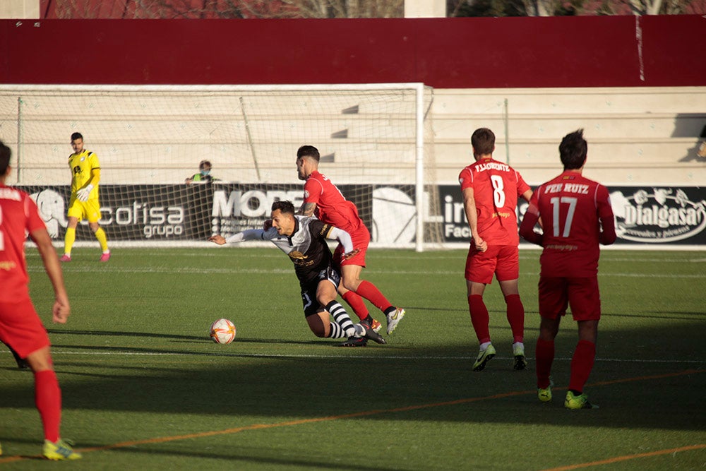 Unionistas sigue abonado a los empates ligueros tras un combate nulo ante la UD Sanse (0-0)