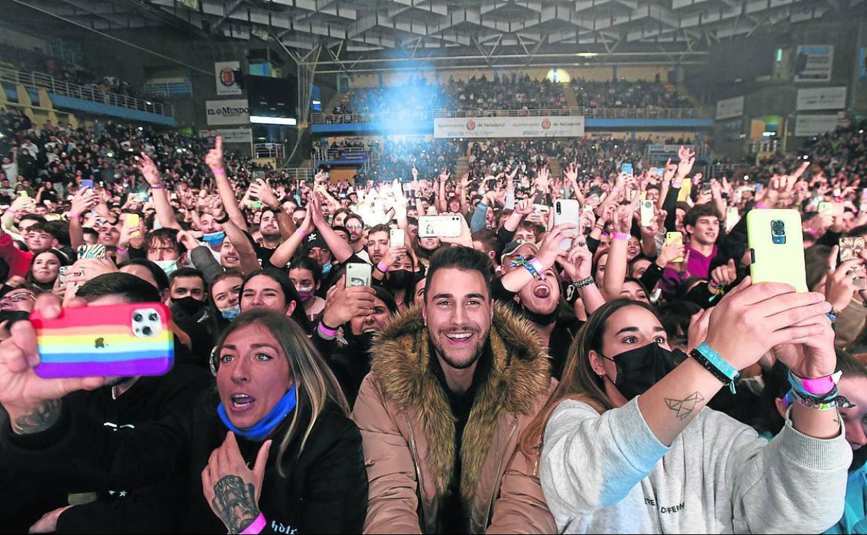 Asistentes al conciertode dúo Natos y Waor el pasado sábado en Valladolid. 