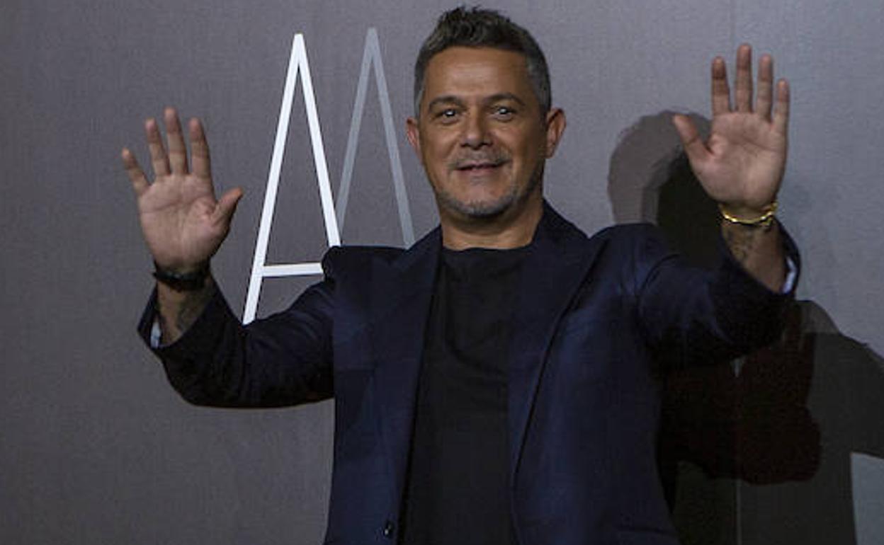 Alejandro Sanz en la presentación de su nuevo disco, en el que se 'radiografía' con una decena de temas inéditos. 