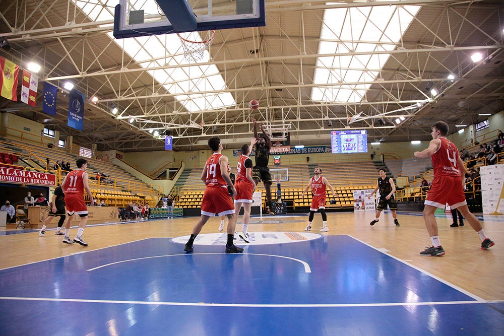 Contundente victoria del Usal La Antigua ante CB La Flecha (87-54)