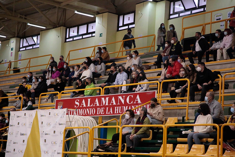 Contundente victoria del Usal La Antigua ante CB La Flecha (87-54)