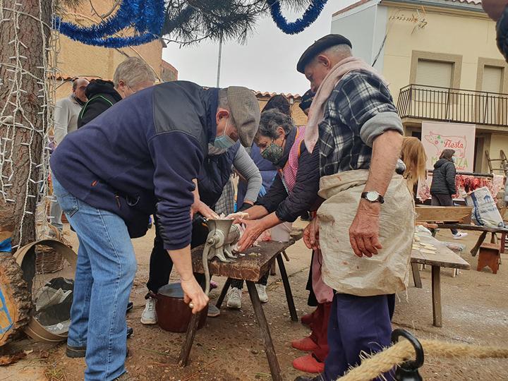 Los vecinos de El Maíllo celebraron la tradicional fiesta popular de la matanza