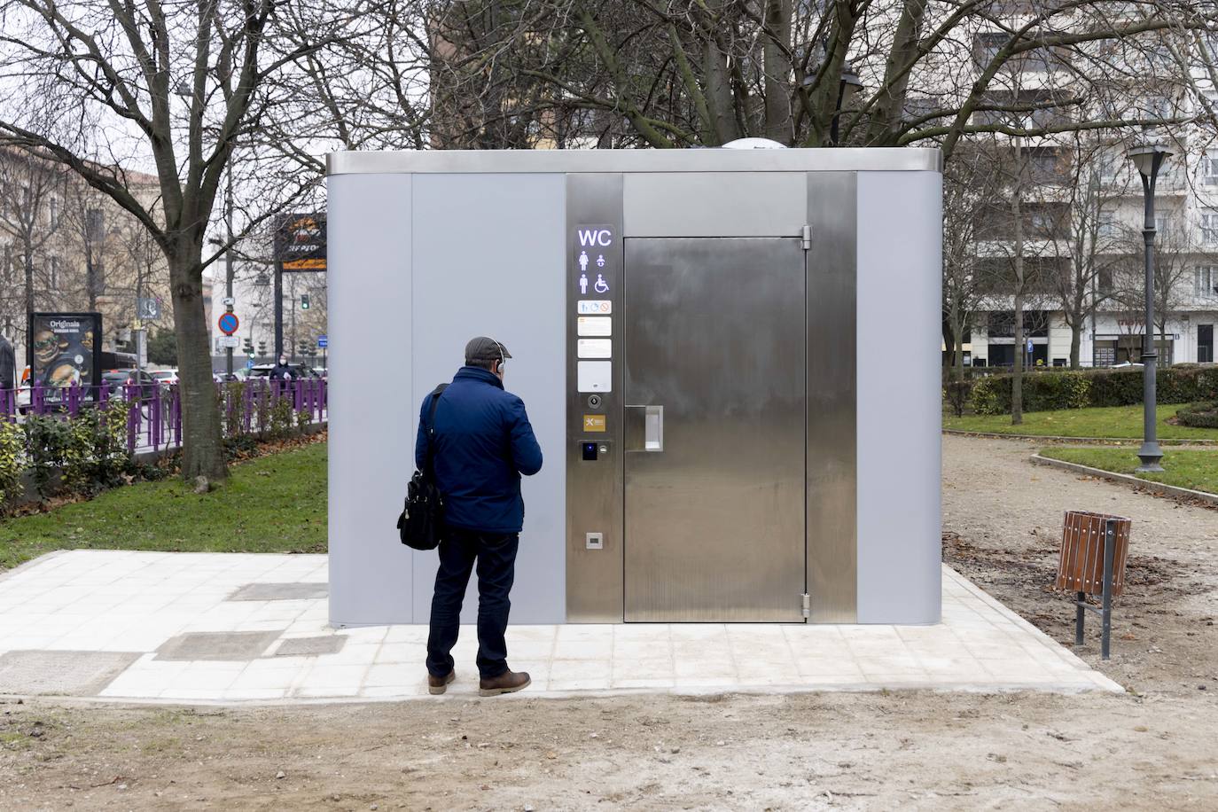 Fotos: Inauguración del nuevo urinario de Poniente