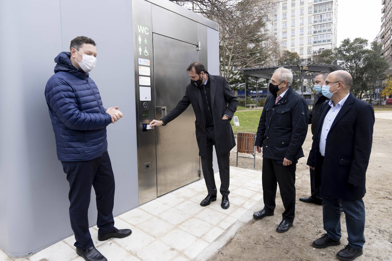 Fotos: Inauguración del nuevo urinario de Poniente