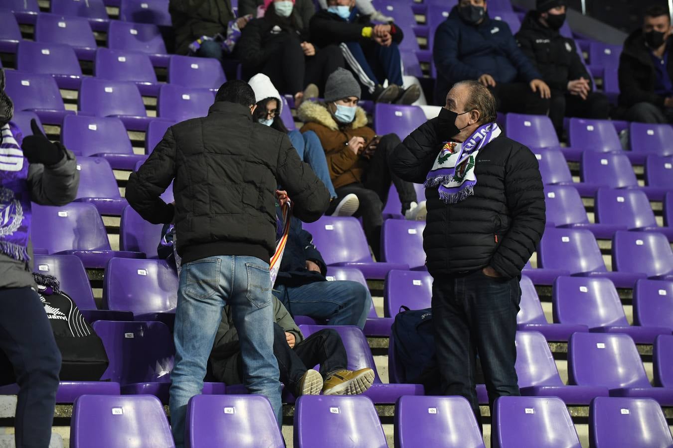 Fotos: Búscate en la grada de Zorrilla (2/4)