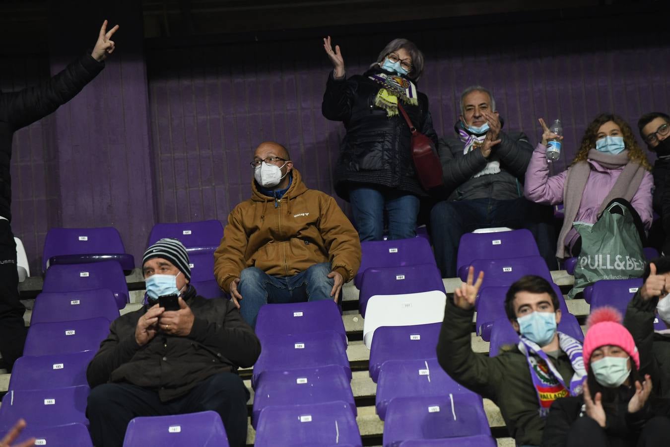 Fotos: Búscate en la grada de Zorrilla (2/4)