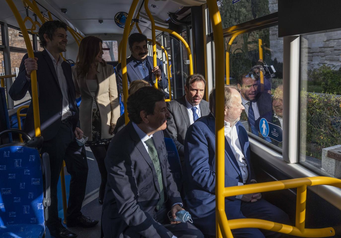 Fotos: Presentación de la fábrica de autobuses eléctricos Switch Mobility en Valladolid