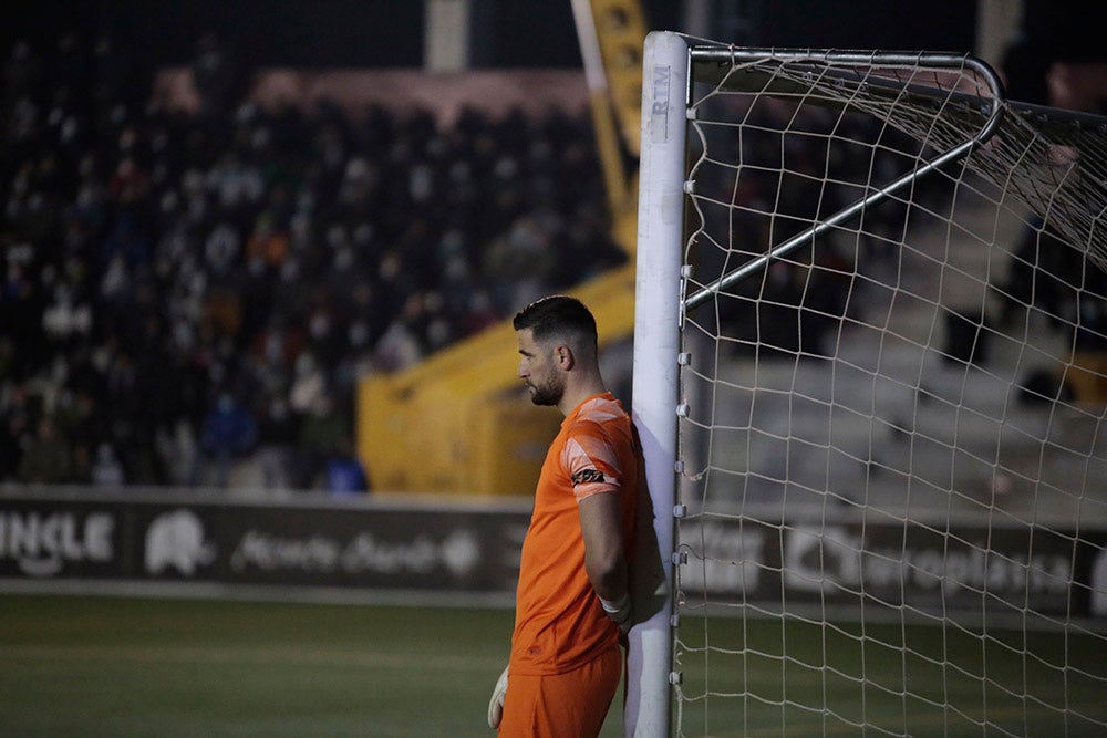 Un cruel final con gol en propia puerta apea de la Copa a un gran Unionistas ante el Elche de Primera (0-1)