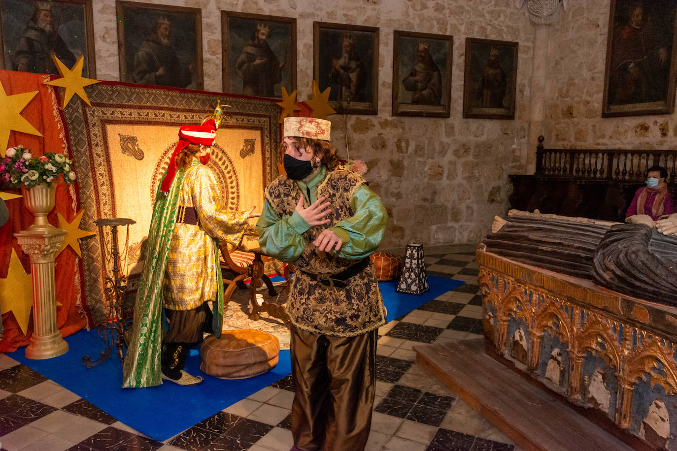 Fotos: Los pajes anuncian la próxima llegada de los Reyes a Palencia