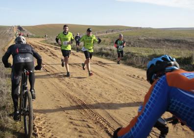 Imagen secundaria 1 - La Liga de Cross de Cabrerizos llega al ecuador al rojo vivo