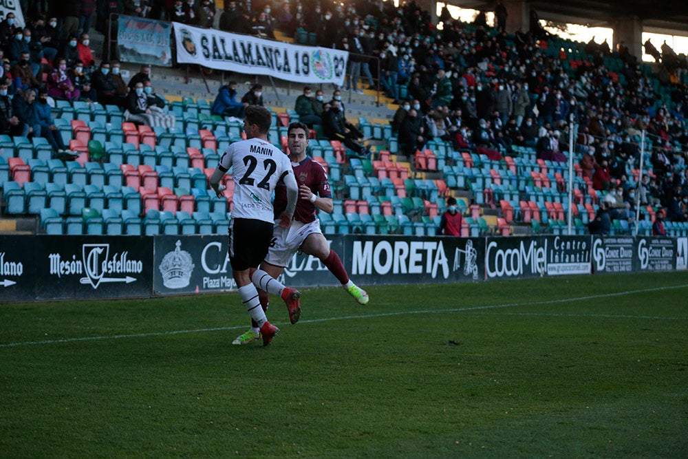 El Salamanca UDS cae con el Pontevedra y pasará las Navidades en puesto de descenso a Tercera RFEF (1-2)