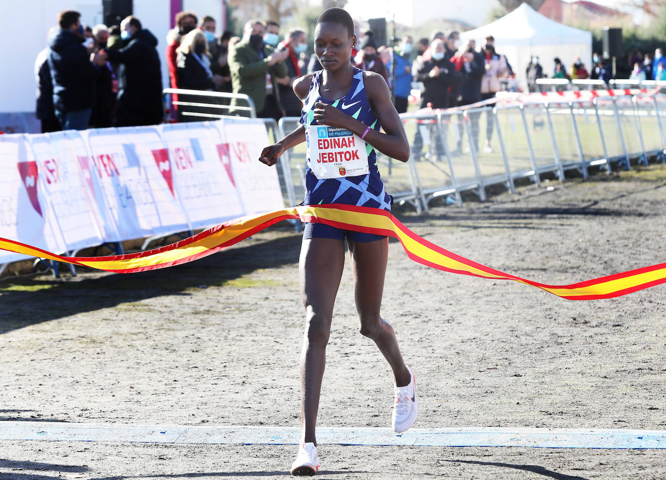 La palentina Carla Gallardo se impone en categoría sub-23 mientras que Laura Luengo es la primera española en la general