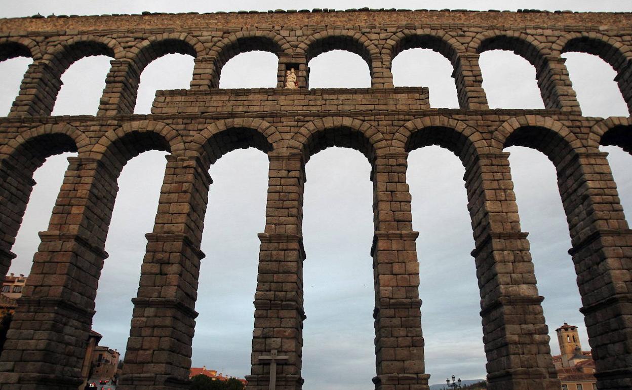 Del acueducto de Segovia a los campamentos de legionarios: 40 hitos de la Antigua Roma en Castilla y León