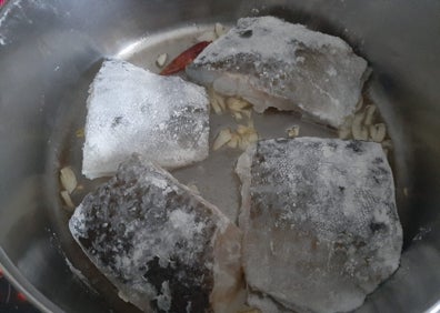 Imagen secundaria 1 - La receta: Bacalao en salsa verde