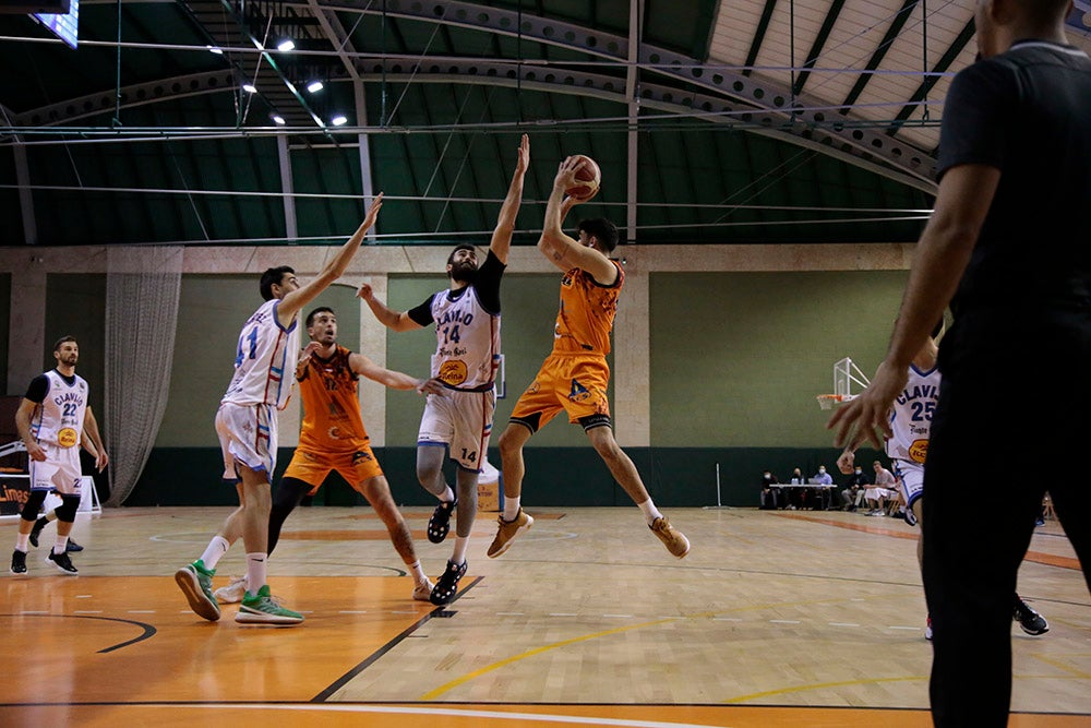 El colista Aquimisa vuelve a tirar otro partido que tenía 'ganado' en el ultimo cuarto (74-77)