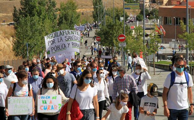 Manifestación contra los recortes sanitarios junto al Hospital General. 