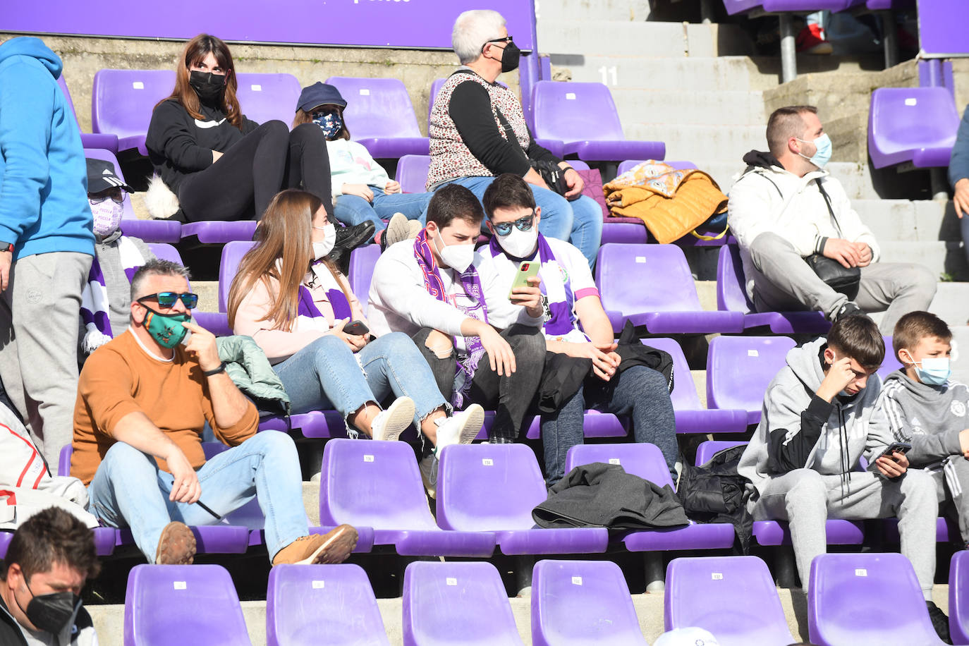 Fotos: Búscate en la grada del Real Valladolid-Leganés (1/4)