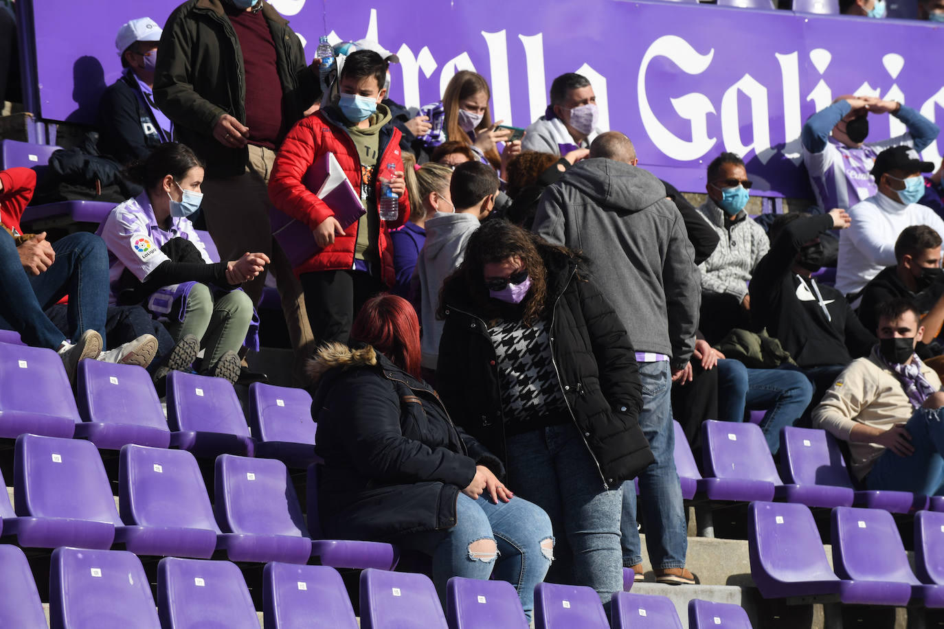 Fotos: Búscate en la grada del Real Valladolid-Leganés (3/4)