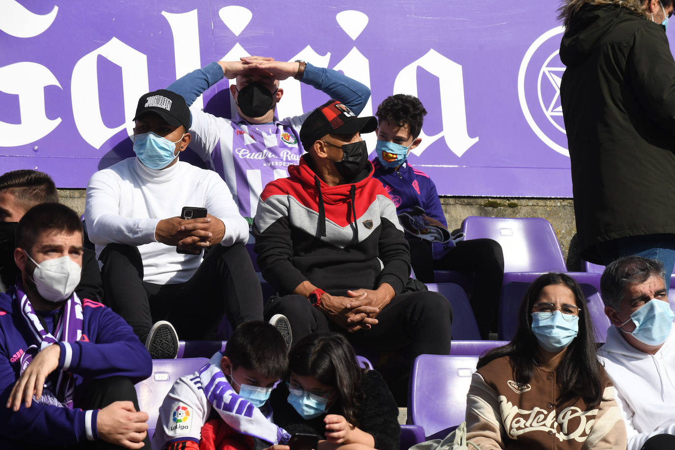Fotos: Búscate en la grada del Real Valladolid-Leganés (3/4)