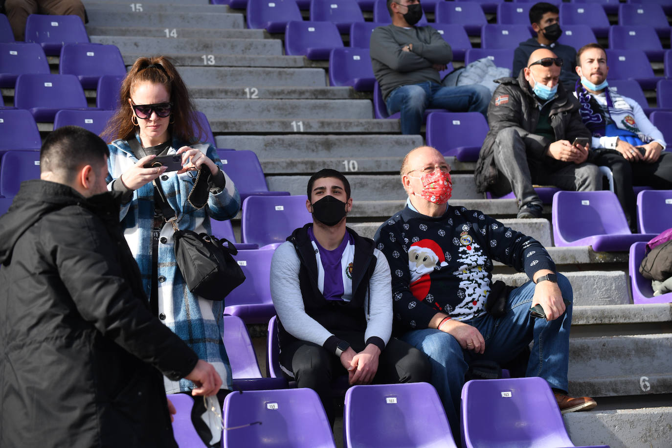 Fotos: Búscate en la grada del Real Valladolid-Leganés (3/4)