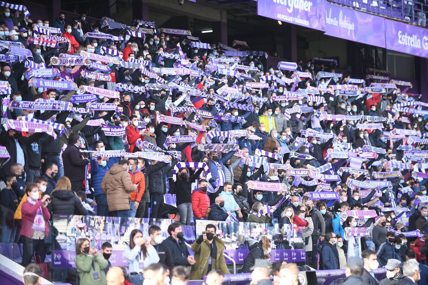 Fotos: Búscate en la grada del Real Valladolid-Leganés (2/4)