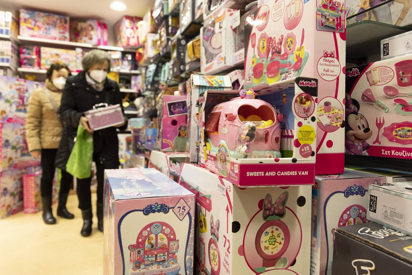 Fotos: Los comercios de Valladolid se llenan antes de la noche de Reyes