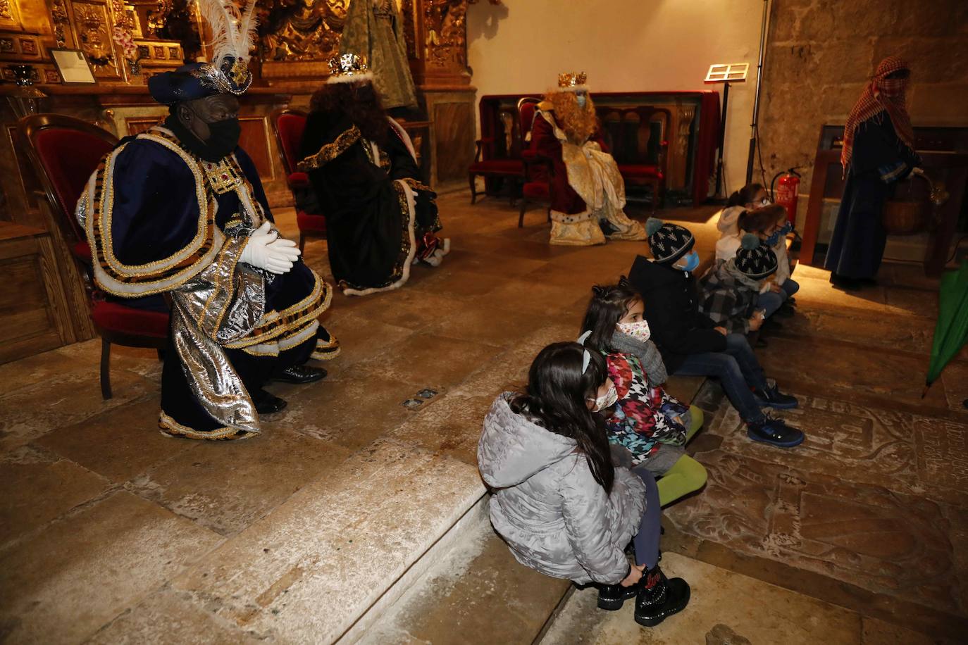 Los Reyes reciben las cartas de los niñosde la comarca de Peñafiel.