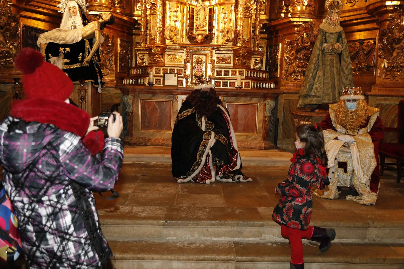 Los Reyes reciben las cartas de los niñosde la comarca de Peñafiel.