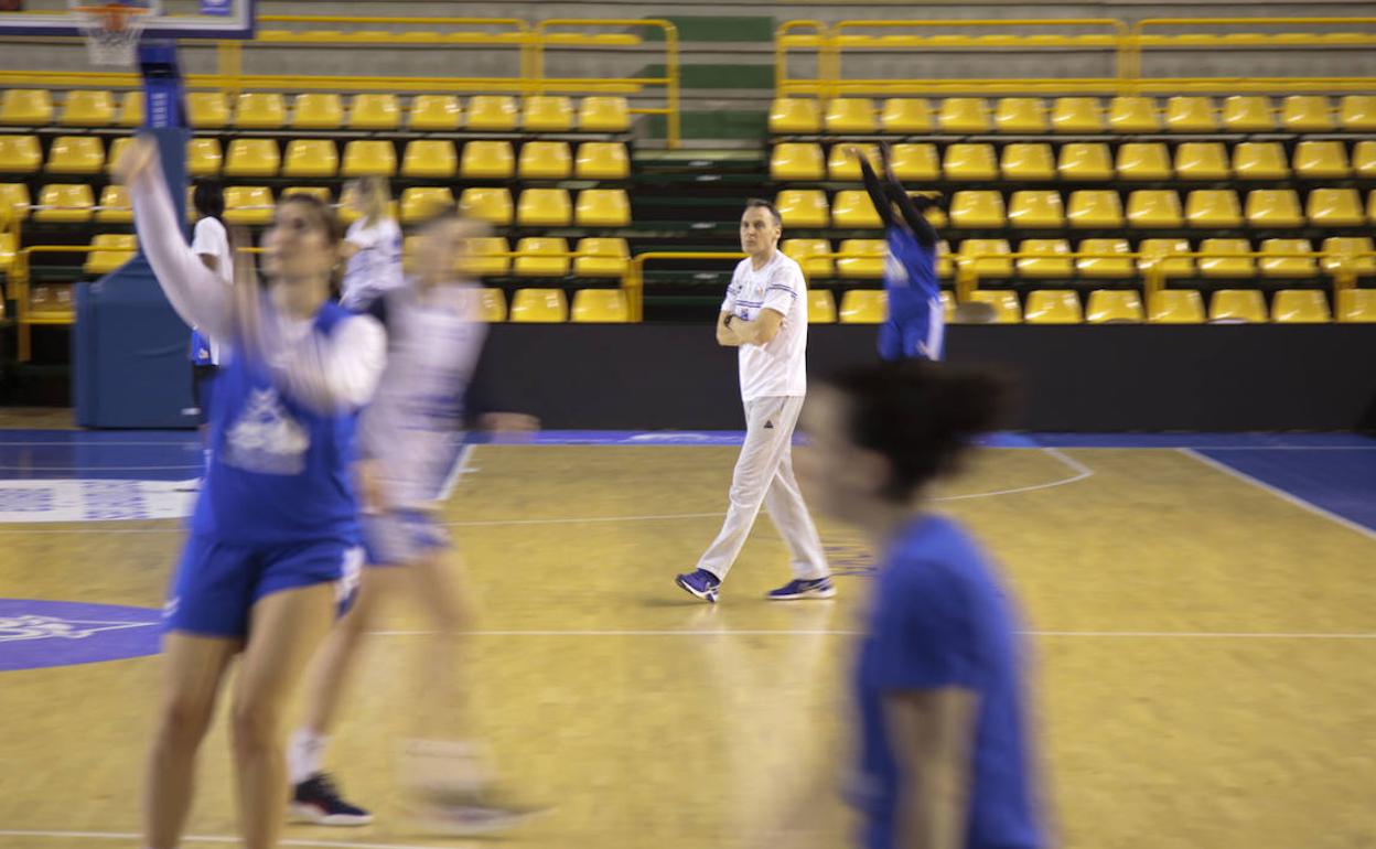 El CB Avenida, sin fechas libres, plantea recuperar los partidos en la ventana FIBA