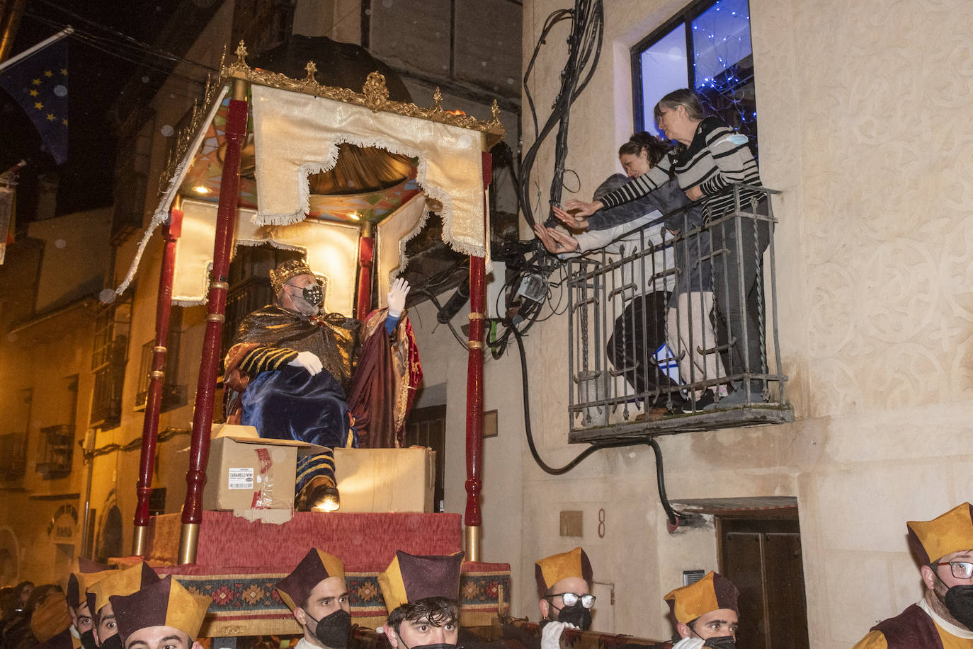 Los Reyes Magos, a su paso por Segovia.