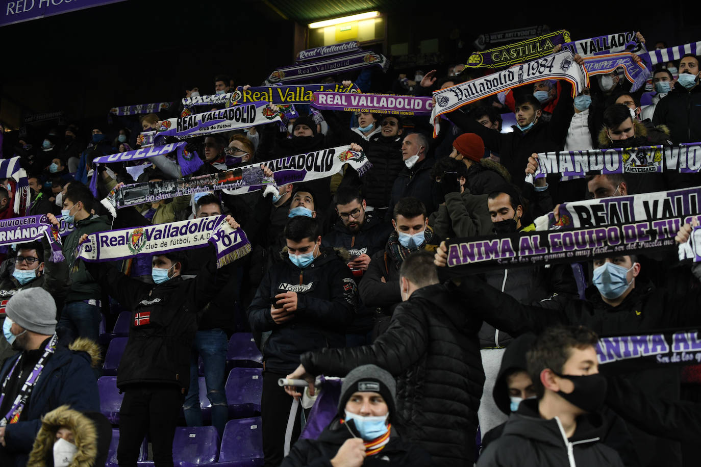 Fotos: Búscate en la grada en el Real Valladolid-Betis