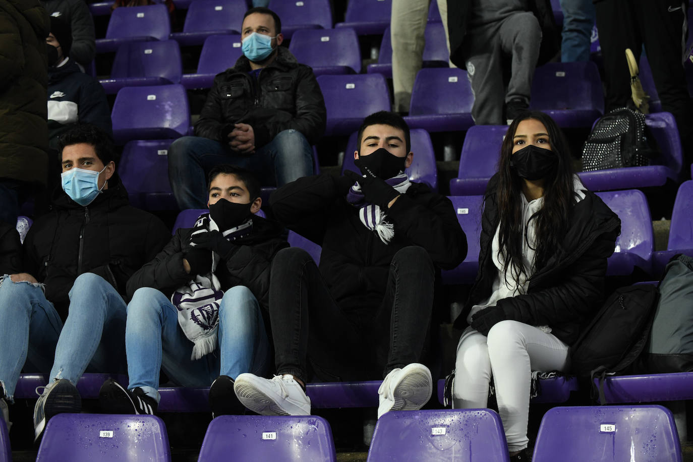 Fotos: Búscate en la grada en el Real Valladolid-Betis