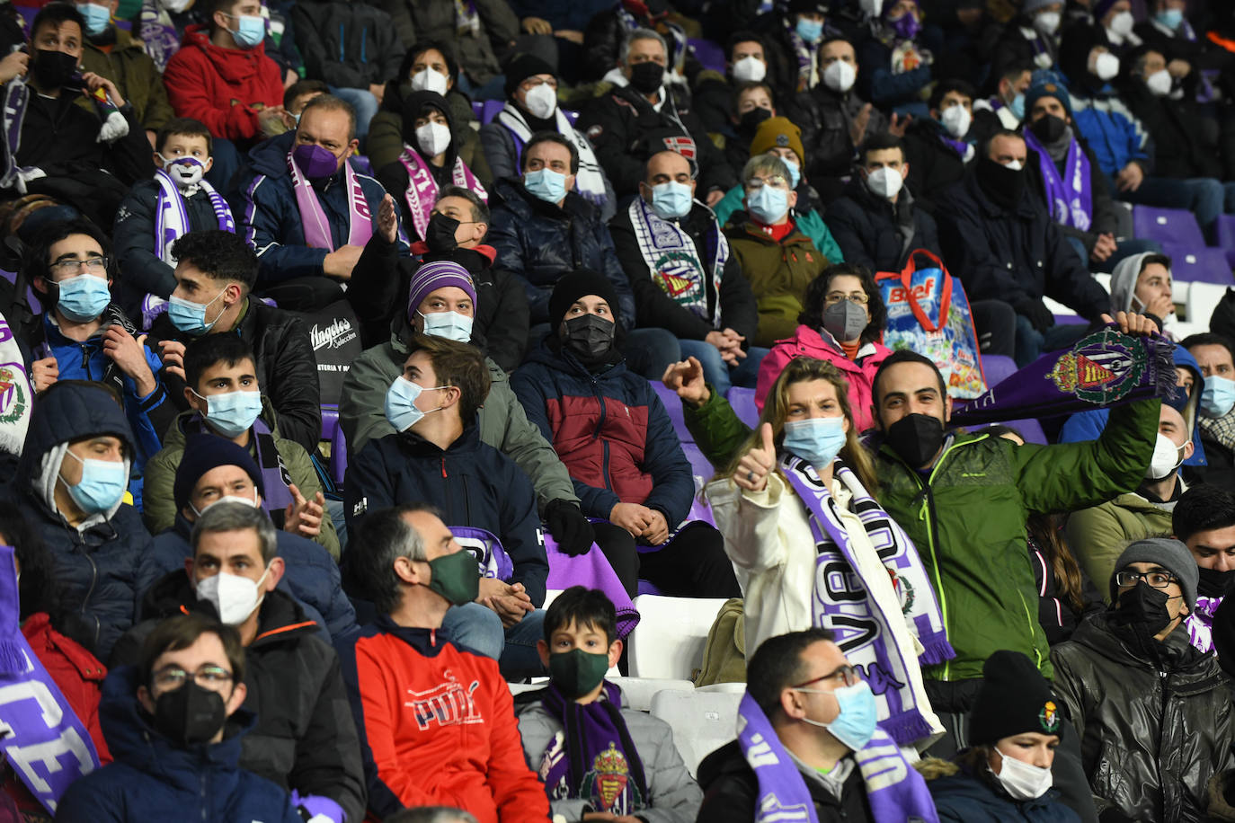 Fotos: Búscate en la grada en el Real Valladolid-Betis