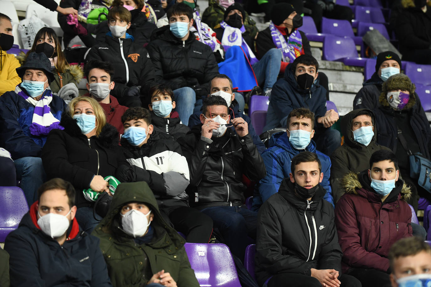 Fotos: Búscate en la grada en el Real Valladolid-Betis