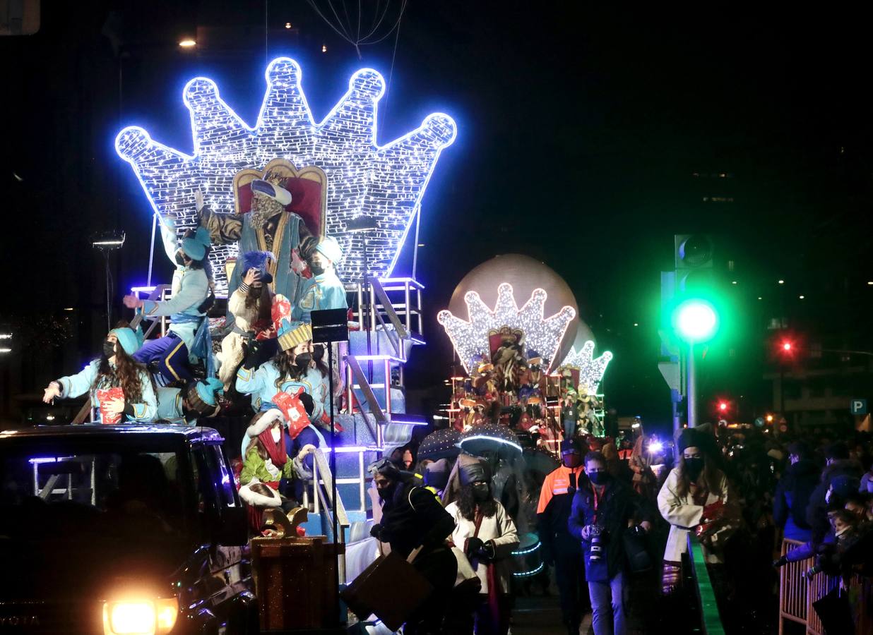 Fotos: Cabalgata de los Reyes Magos en Valladolid (2/2)