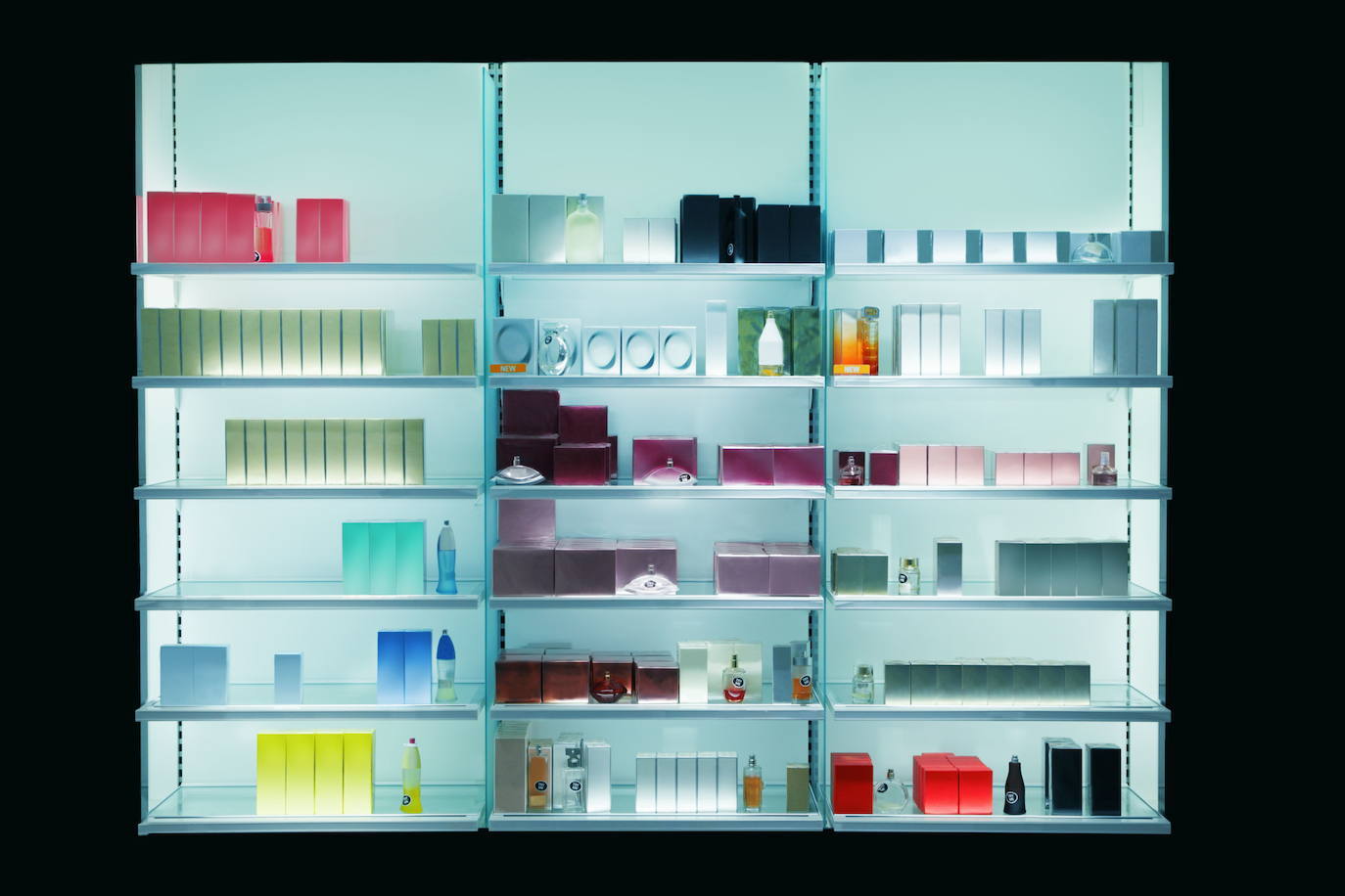Estantería de perfumes. 