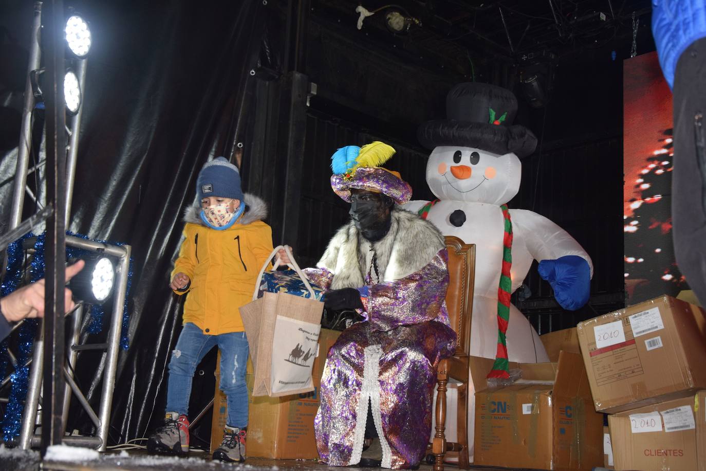 Fotos: Recepción de los Reyes Magos en Velilla